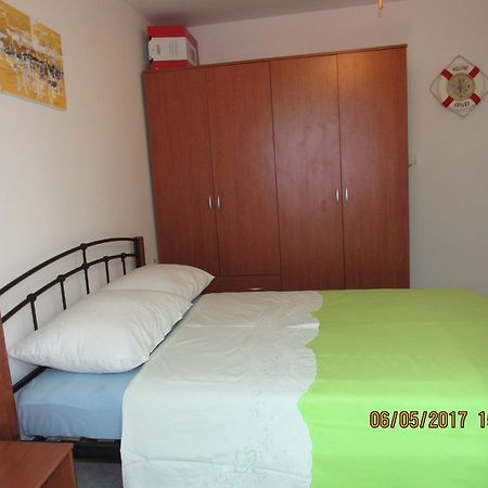 Guest House Vanessa Supetar Εξωτερικό φωτογραφία