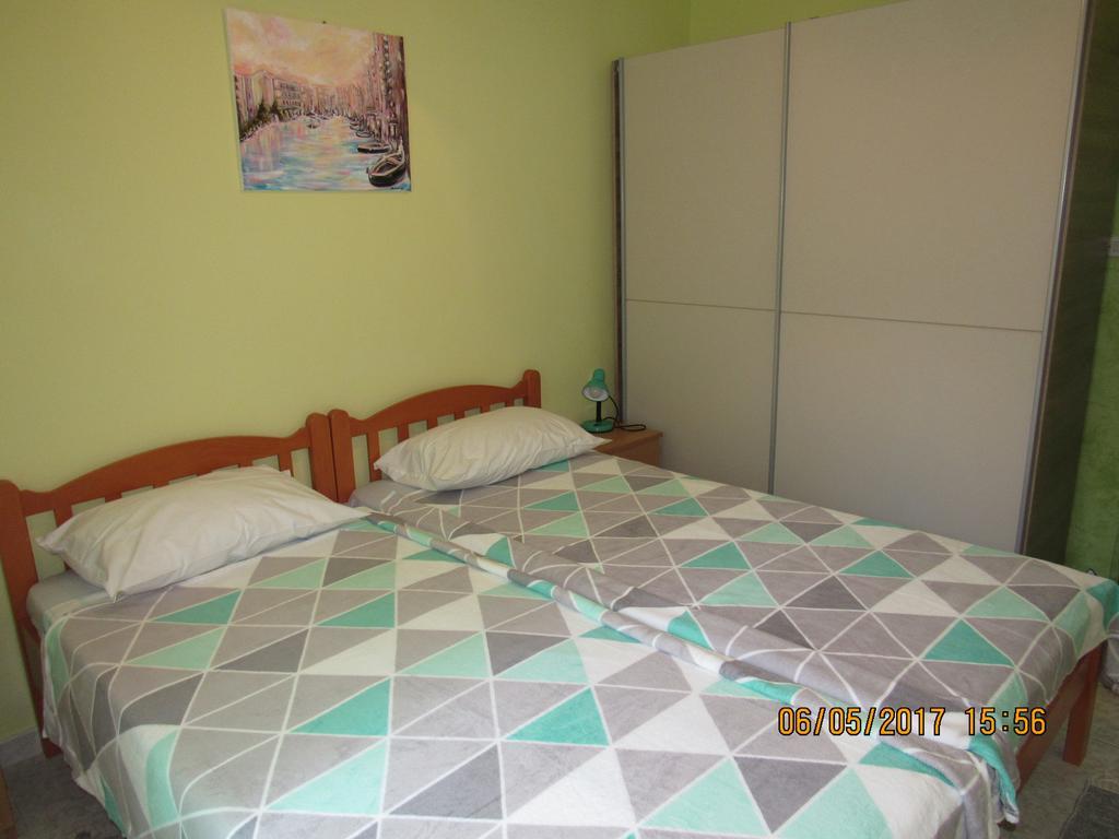 Guest House Vanessa Supetar Εξωτερικό φωτογραφία