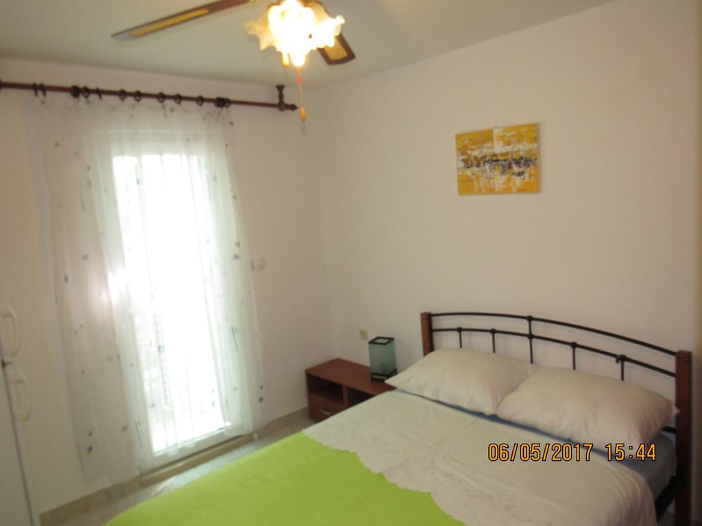 Guest House Vanessa Supetar Εξωτερικό φωτογραφία