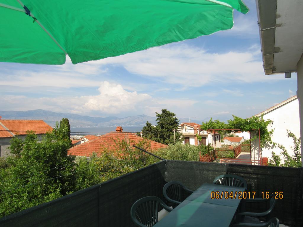 Guest House Vanessa Supetar Εξωτερικό φωτογραφία