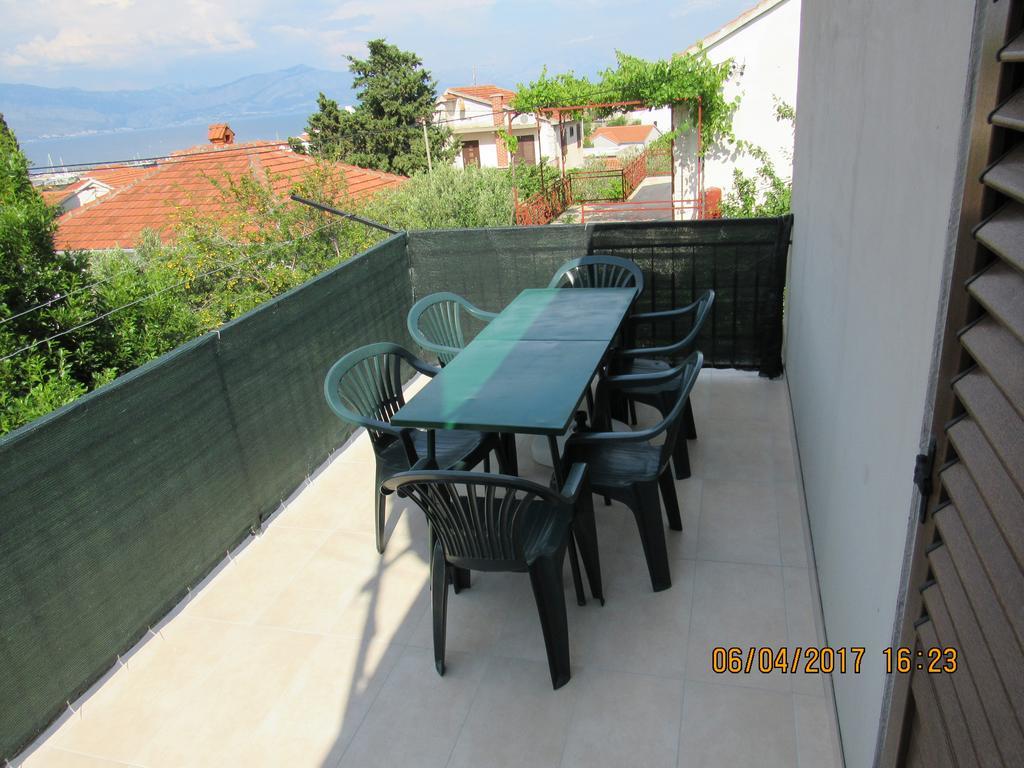 Guest House Vanessa Supetar Εξωτερικό φωτογραφία