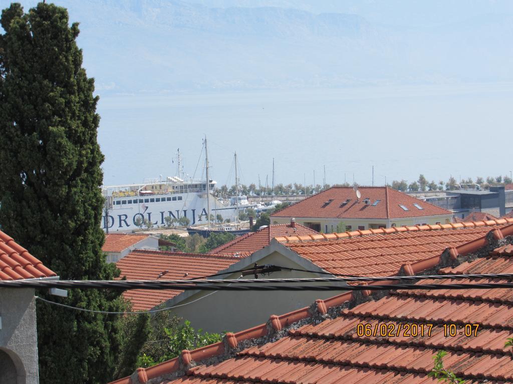 Guest House Vanessa Supetar Εξωτερικό φωτογραφία